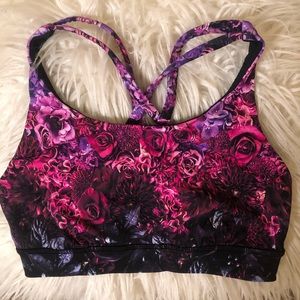 Beautiful Lulu floral sports bra